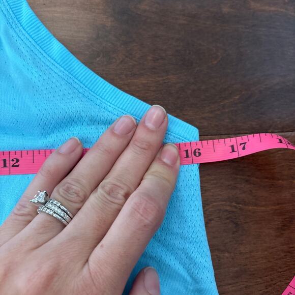 All In Motion Women's XS Athletic Racerback Tank Top Blue Seamless NEW - Picture 8 of 12